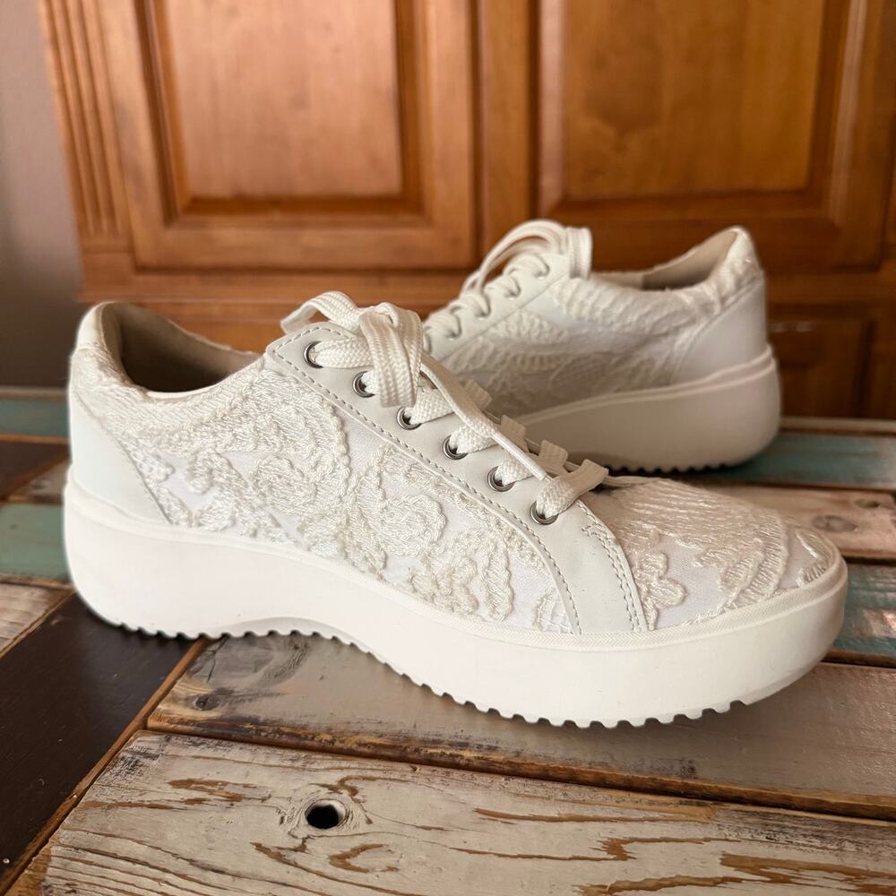 Vionic LACE upper KEARNY sneaker shoes Women's size 7.5 lace leather - Picture 13 of 16